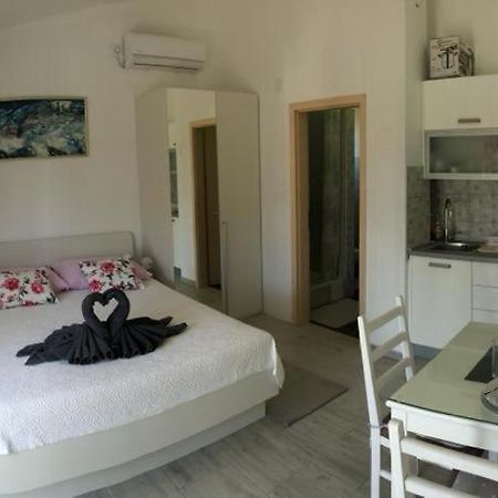 וודיצה Apartmani Bolero - Obiteljski Odmor מראה חיצוני תמונה